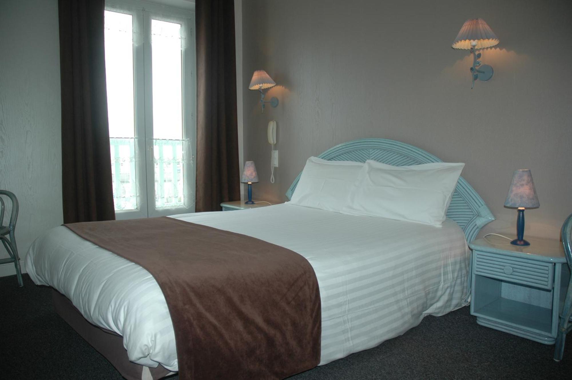 Hotel L'Ecailler 라코티니에르 외부 사진