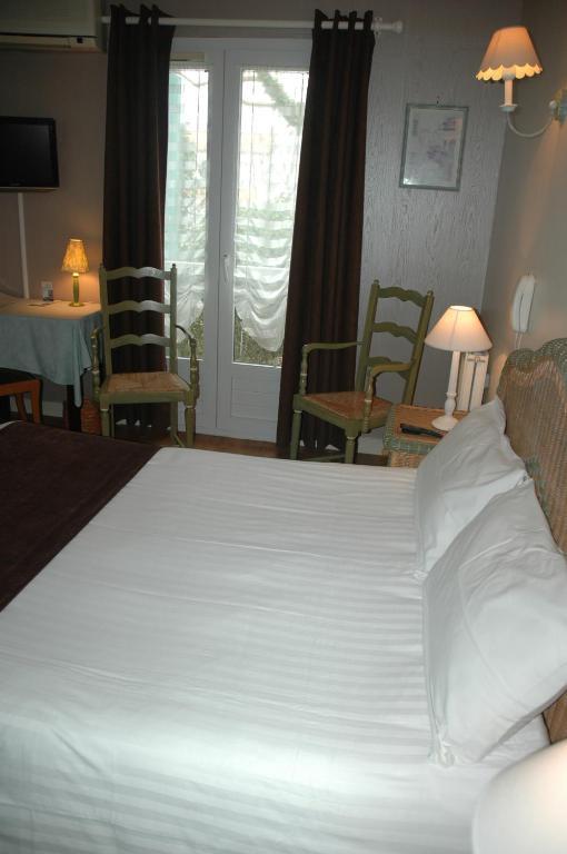 Hotel L'Ecailler 라코티니에르 객실 사진